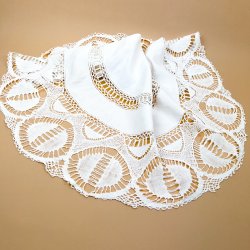 Smuk hvid retro rund dug � � 120 cm