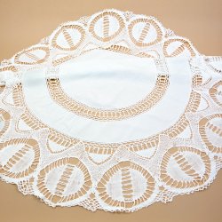 Smuk hvid retro rund dug � � 120 cm