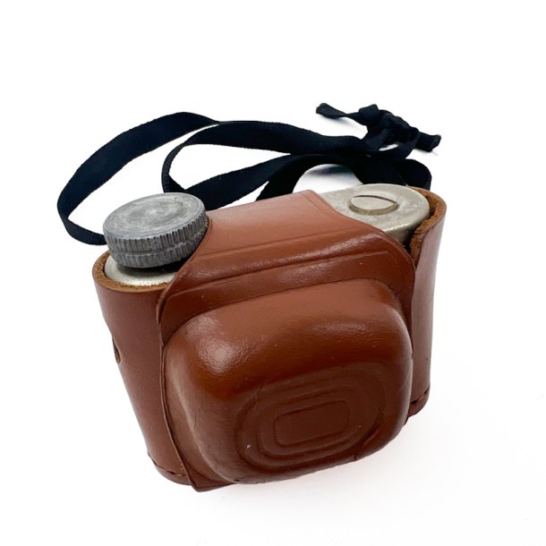 Petie vintage miniaturekamera med etui