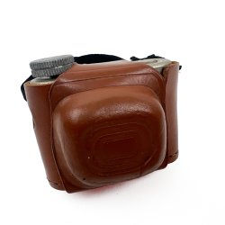 Petie vintage miniaturekamera med etui