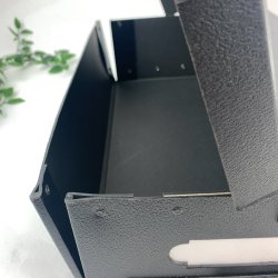 Schwarze Retro Aufbewahrungsbox mit Griff