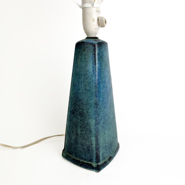 Bl� keramik lampe med Le Klint sk�rm