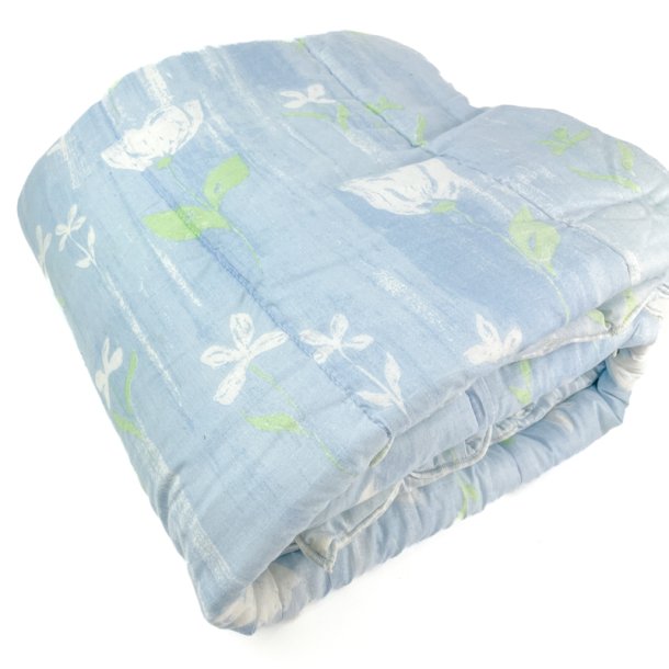 Blaues Retro-Steppdeckchen