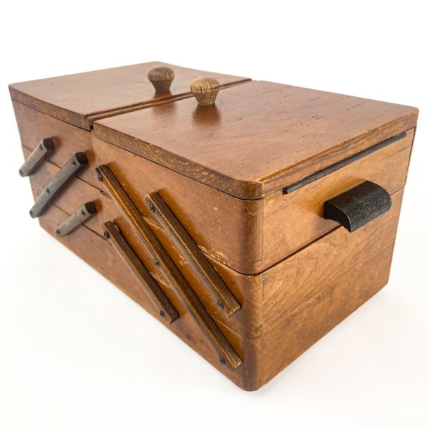 Vintage Nhkasten aus Holz