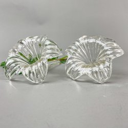 To vintage glasblomster