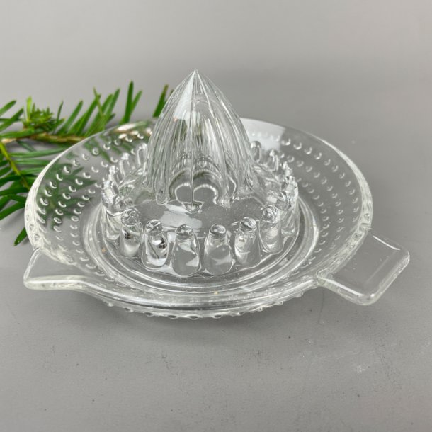 Klarer Retro-Zitronenpresser