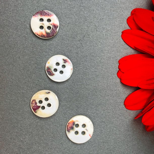 Fire vintage perlemorsknapper, natur - 10 mm