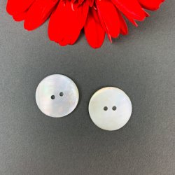 To vintage perlemorsknapper, natur - 18 mm