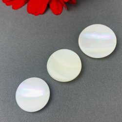 Drei Vintage Perlmuttknpfe, natur - 23,20 og 18 mm