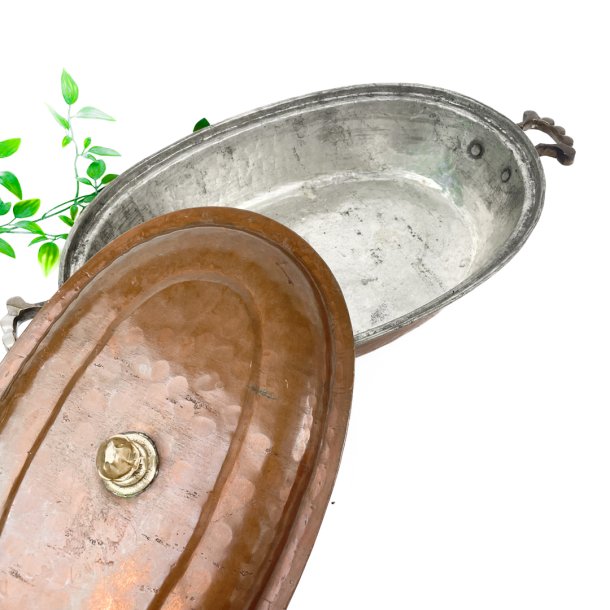 Ovales Vintage-Kupfergef mit Griffen