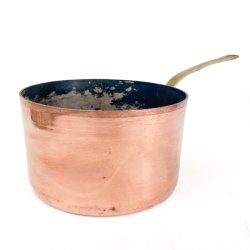 Kobbergryde med messingh�ndtag