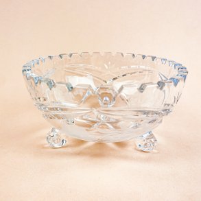 Klar vintage glassk�l p� f�dder