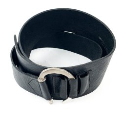 Schwarzer asymmetrischer Retro Ledergrtel