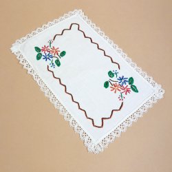 Lille vintage bakkeserviet med blomsterbroderi