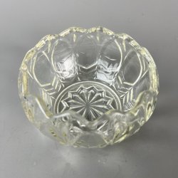 Lille klar vintage glassk�l