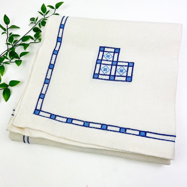 Broderet bl� vintage dug 120x120 cm