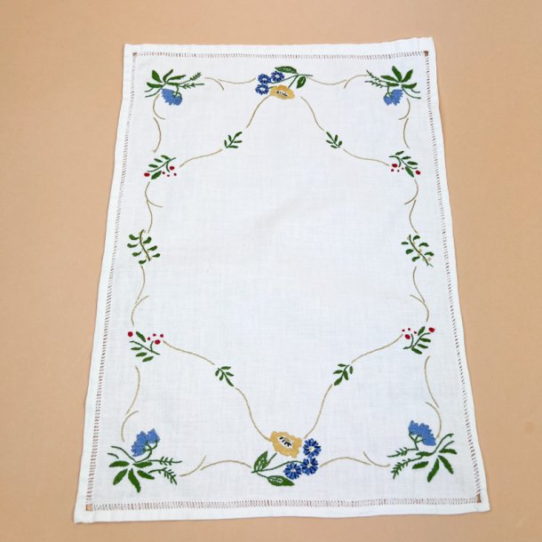 Blomstret vintage broderet lysedug