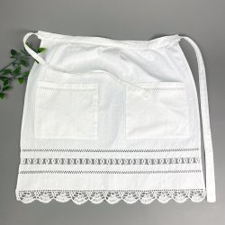 Hvidt vintage forklde med mellemvrk