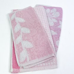 Tre bl�de pink retro vaskeklude