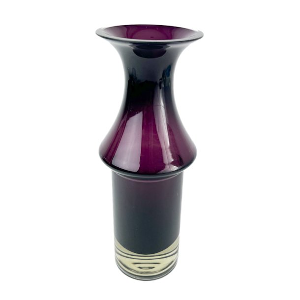 Riihim�en vase af Tamara Aladin.