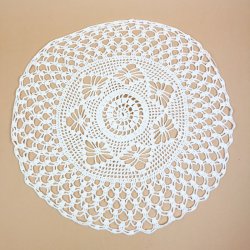 H�klet hvid vintage lysedug