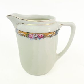 Vintage Knnchen mit Blumenbordre 