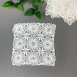 Fire hklede mellemlgsservietter