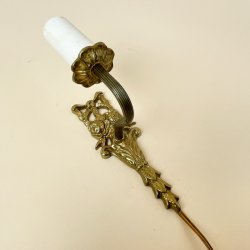 Ornamenteret messing vintage v�glampe