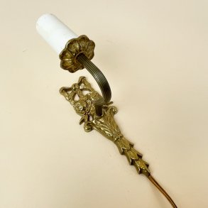 Ornamenteret messing vintage v�glampe