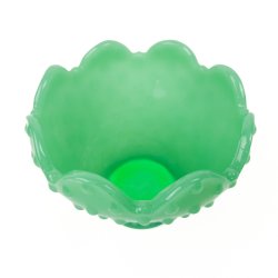 Gr�n vintage opalglassk�l