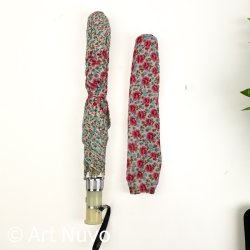 Blomstret vintage foldeparaply