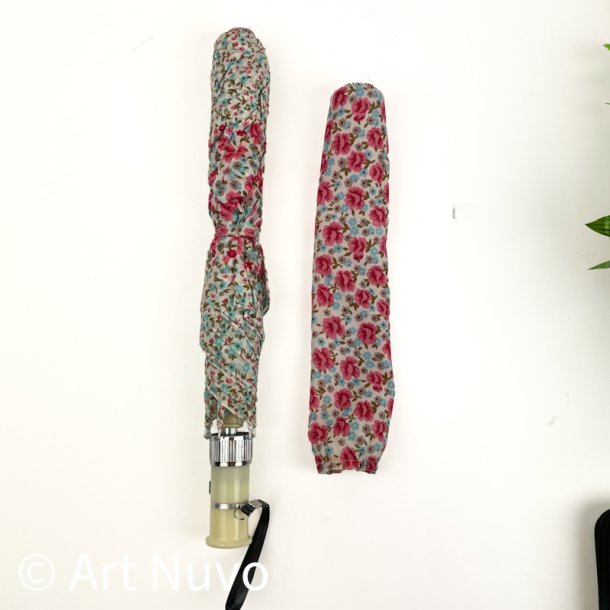 Blomstret vintage foldeparaply