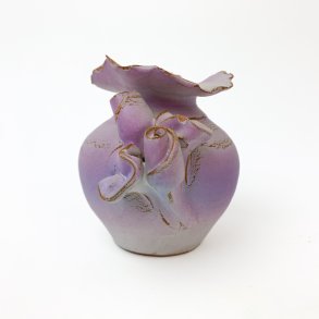 Kleine retro vase aus den 80ern in Pastellfarben