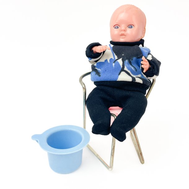 Retro Puppentpfchen mit Stuhl