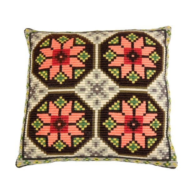 Broderet vintage pyntepude