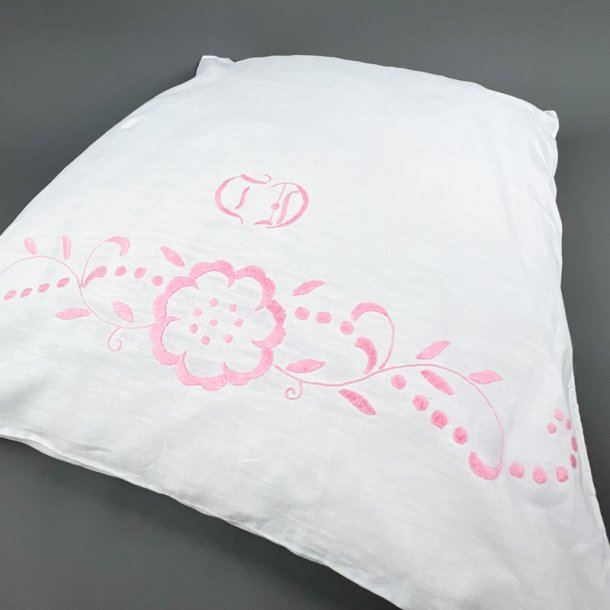 Hvidt vintage pudebetr�k lyser�dt broderi