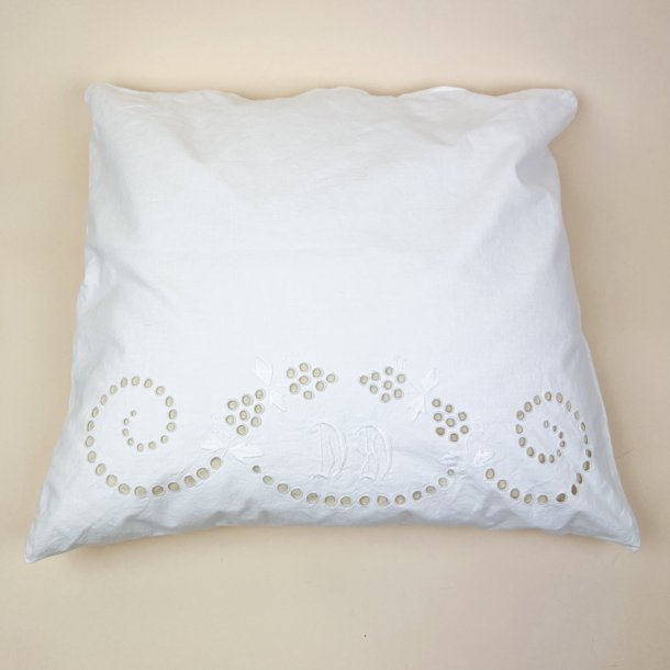 Broderet hvidt vintage pudebetr�k