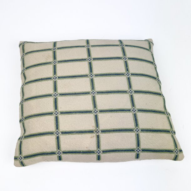 Broderet retro pyntepude