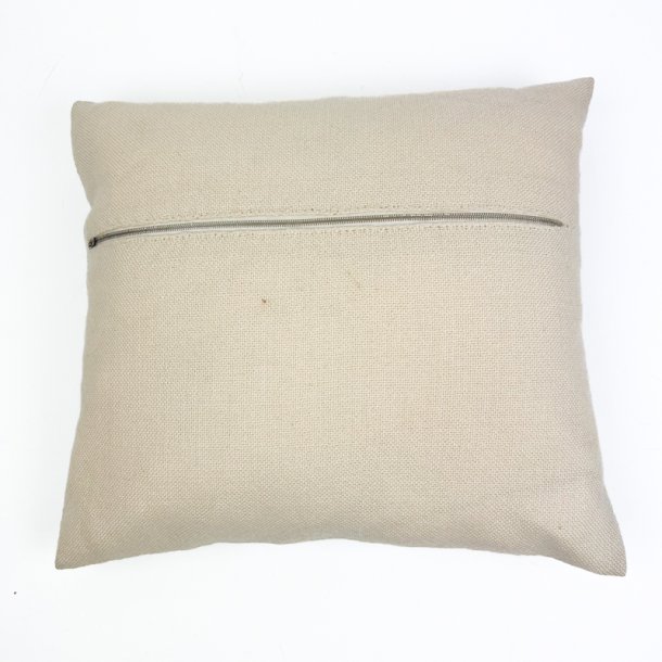 Broderet retro pyntepude