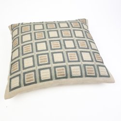 Broderet retro pyntepude