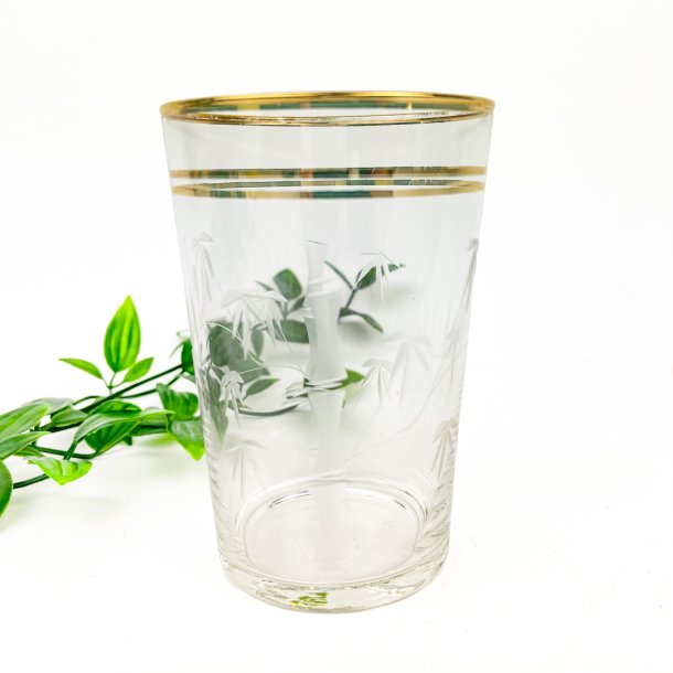 Elegant vintage drikkeglas med guldkant