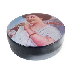 Runde Vintage-Coca-Cola-Dose mit Nhzubehr