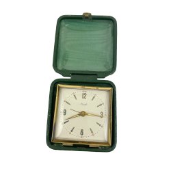 Gr�nt vintage Kienzle rejsev�kkeur