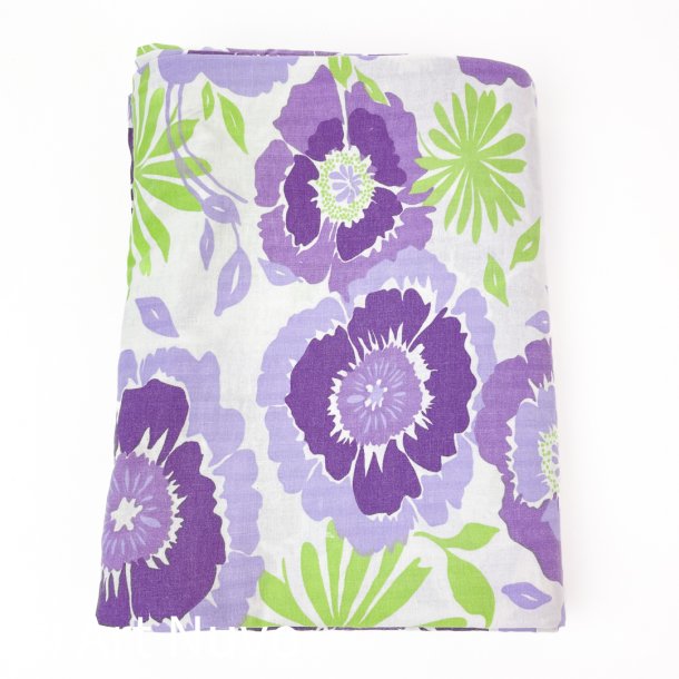 Retro sengetj med store lilla blomster