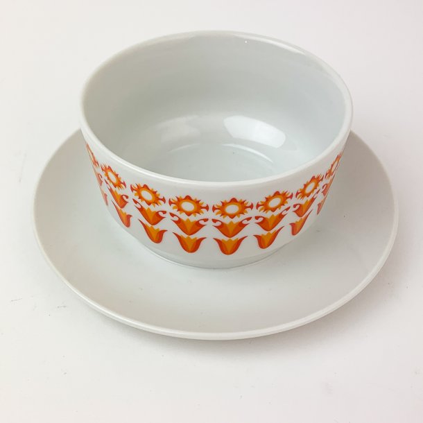 Retro sauceskl med underkop  orange blomster