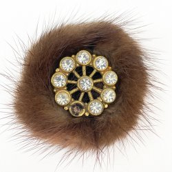 Vintage broche med pels og rhinsten