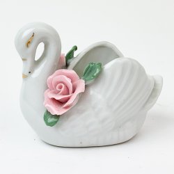 Porzellanschwan mit rosa Blumen