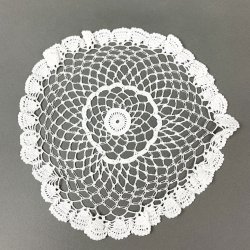 Hklet hvid vintage lysedug