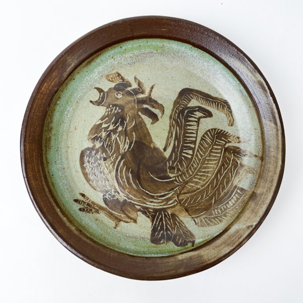 Keramik bordfad med hane, signeret JD-81