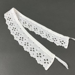 Vintage-Umhang mit englischer Stickerei